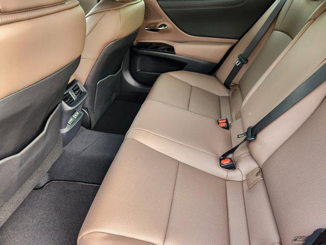 new 2025 Lexus ES 350 car, priced at $50,119