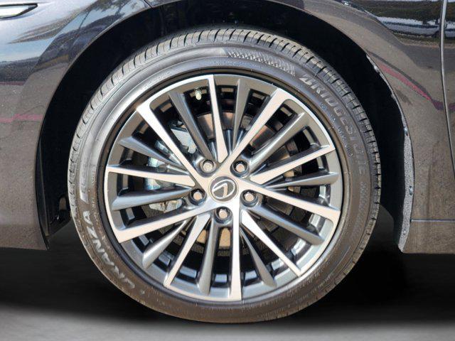 new 2025 Lexus ES 350 car, priced at $49,619