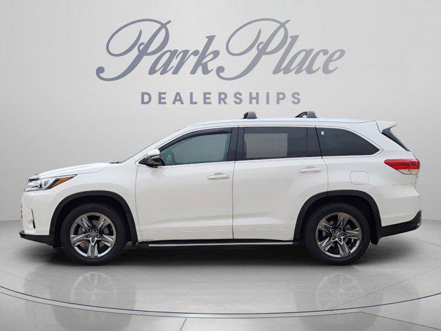 used 2018 Toyota Highlander car, priced at $20,989