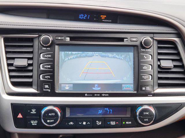 used 2018 Toyota Highlander car, priced at $20,989