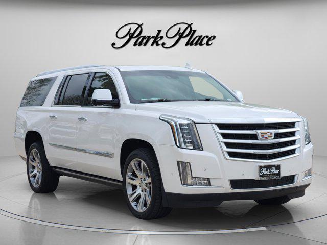 used 2018 Cadillac Escalade ESV car, priced at $27,788