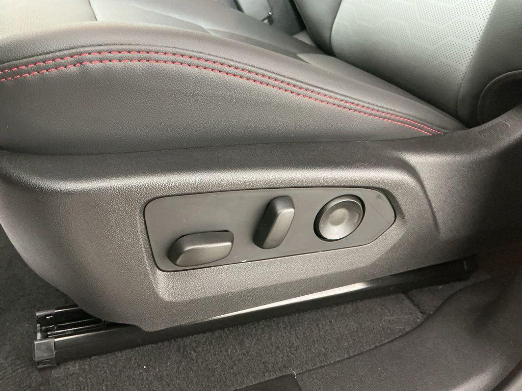 new 2026 Chevrolet Colorado car, priced at $48,635