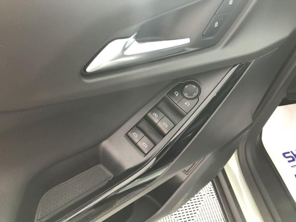 new 2026 Chevrolet Equinox car, priced at $34,325