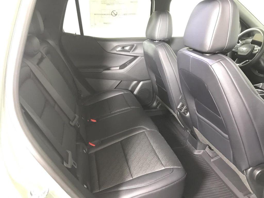 new 2026 Chevrolet Equinox car, priced at $35,755