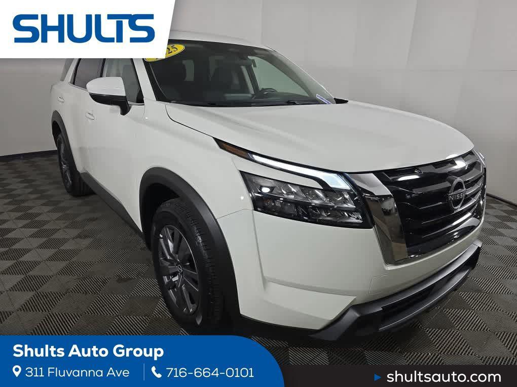 used 2025 Nissan Pathfinder car, priced at $29,938