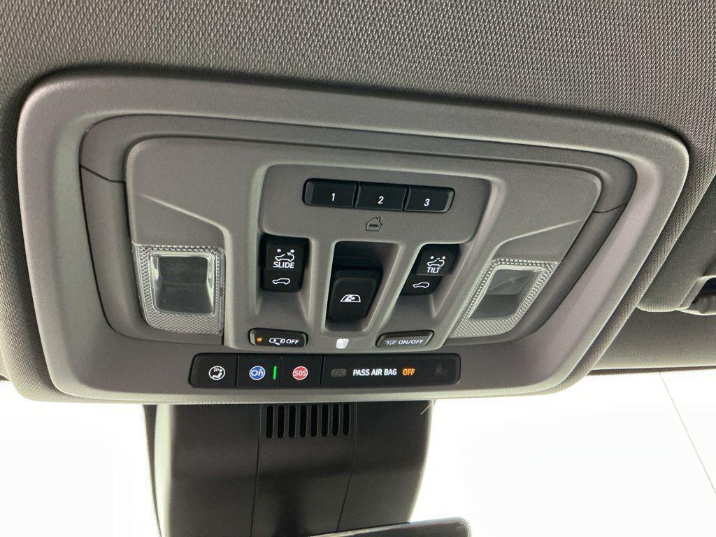 used 2022 Chevrolet Silverado 1500 car, priced at $41,954