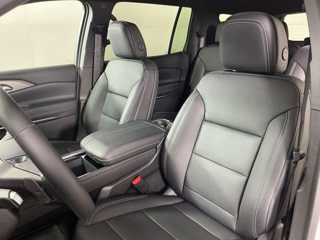 new 2026 Chevrolet Traverse car, priced at $45,738