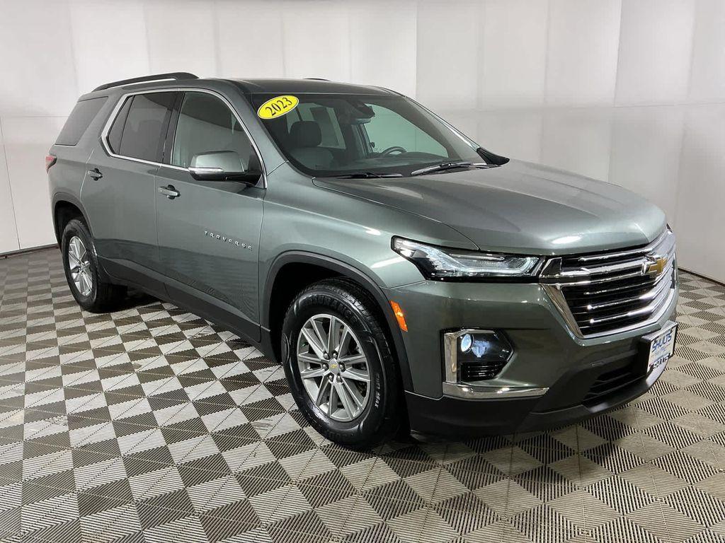 used 2023 Chevrolet Traverse car, priced at $29,940
