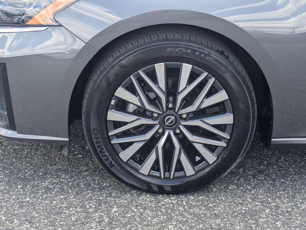 used 2025 Nissan Altima car, priced at $21,874