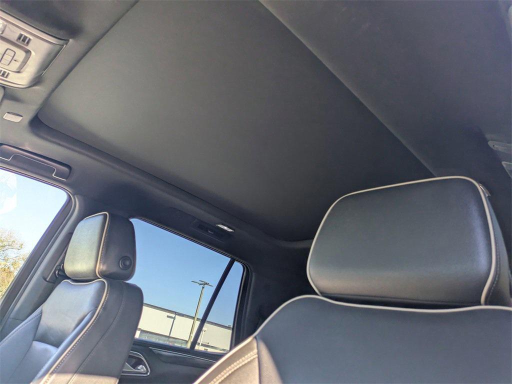 used 2022 GMC Yukon car, priced at $38,301