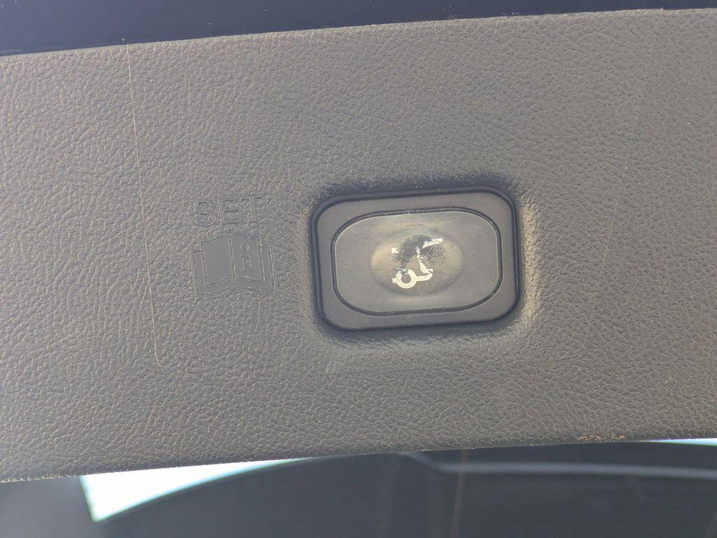 used 2020 Lincoln Nautilus car, priced at $24,392