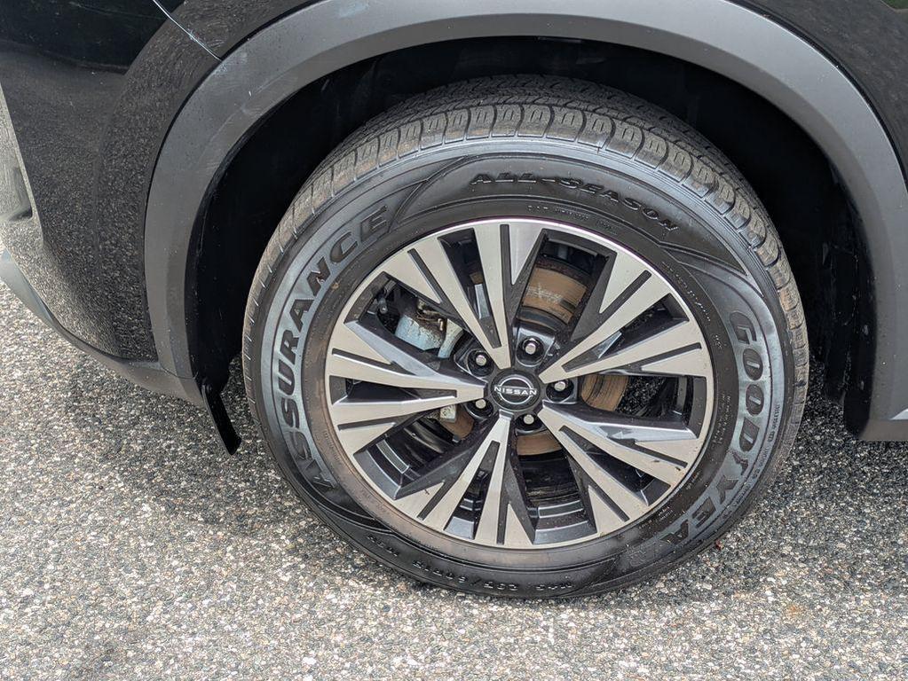 used 2023 Nissan Rogue car, priced at $22,716