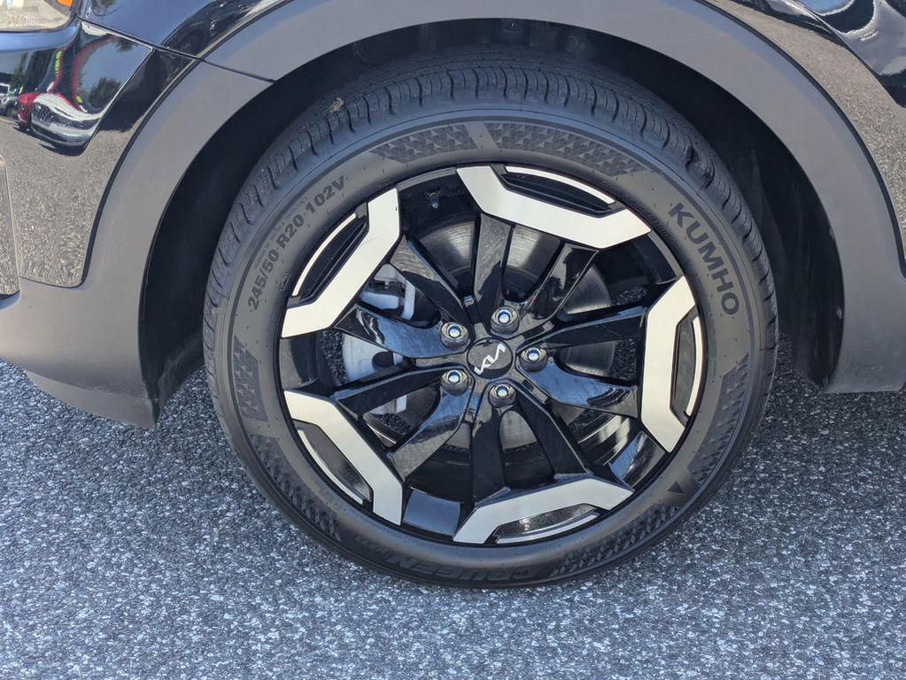 used 2025 Kia Telluride car, priced at $33,977