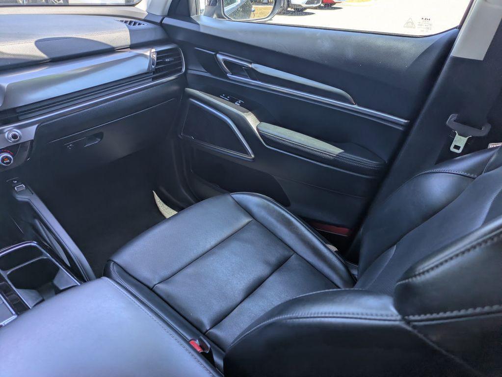 used 2025 Kia Telluride car, priced at $33,977