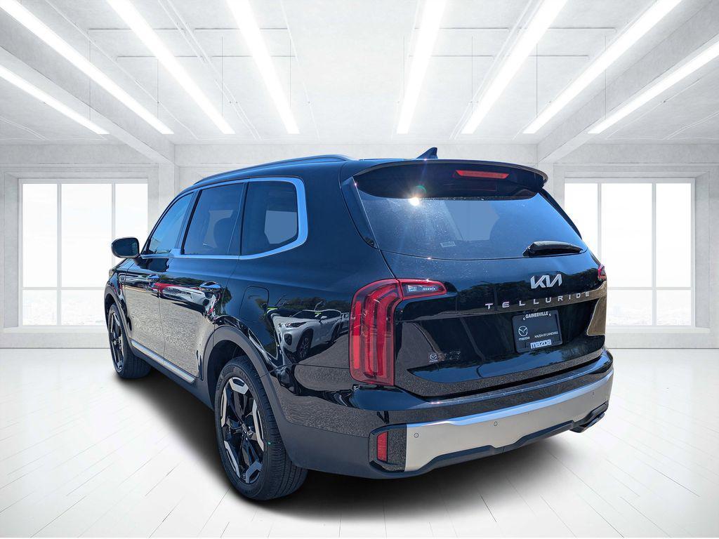 used 2025 Kia Telluride car, priced at $33,977