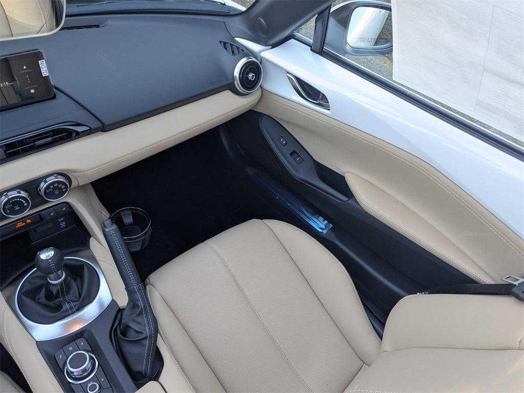 new 2025 Mazda MX-5 Miata RF car, priced at $40,255