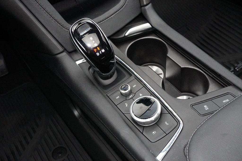 used 2024 Cadillac XT5 car, priced at $38,999