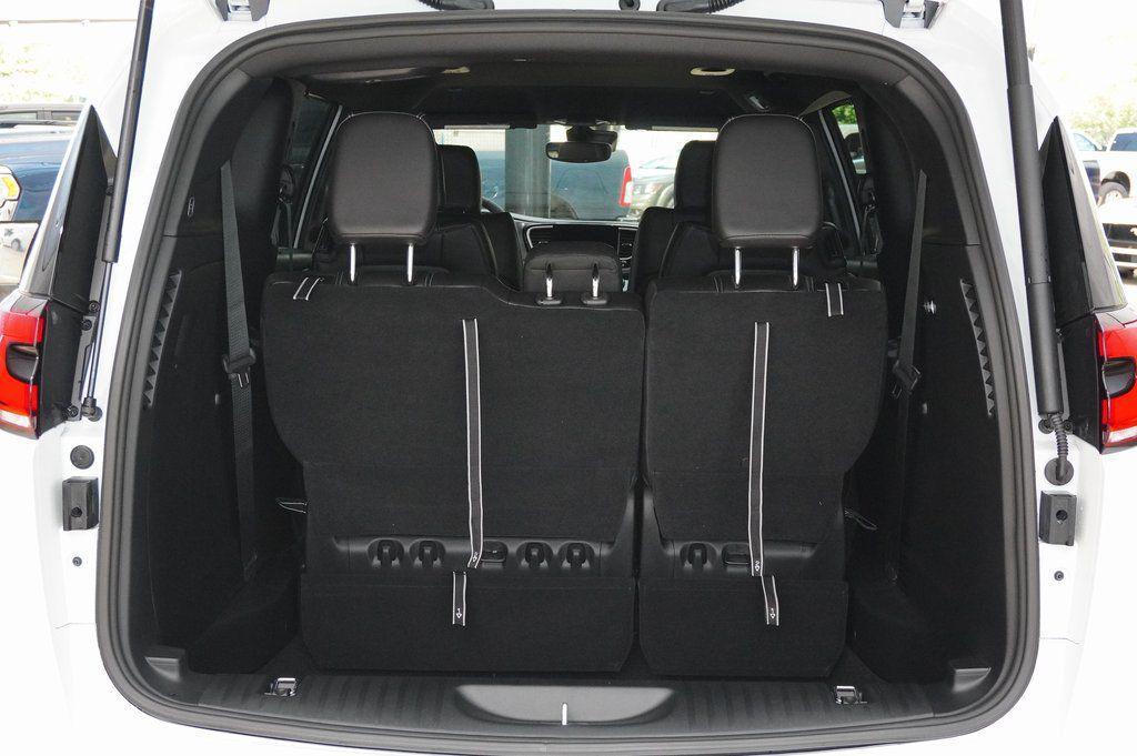 new 2026 Chrysler Pacifica car, priced at $37,886