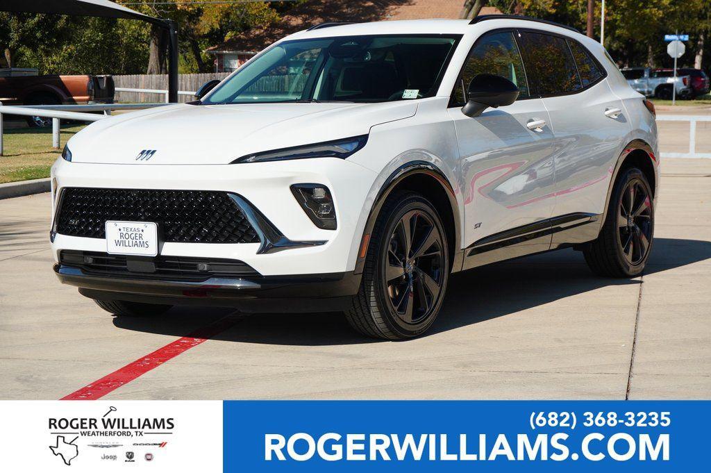 used 2025 Buick Envision car, priced at $28,999