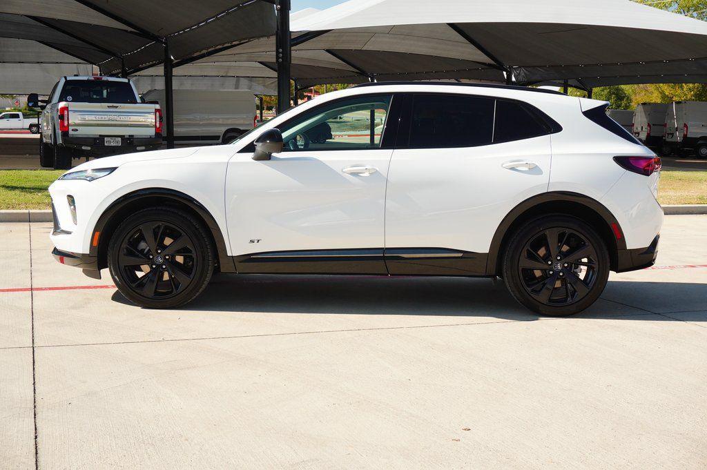 used 2025 Buick Envision car, priced at $28,999