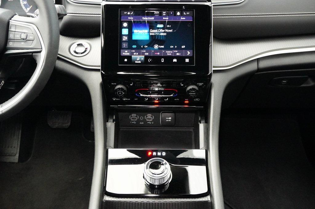 used 2024 Jeep Grand Cherokee car, priced at $30,999