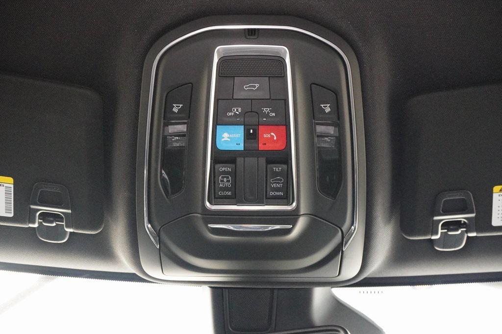 used 2024 Jeep Grand Cherokee car, priced at $30,999