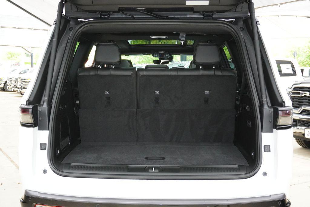 new 2026 Jeep Grand Wagoneer car, priced at $75,132