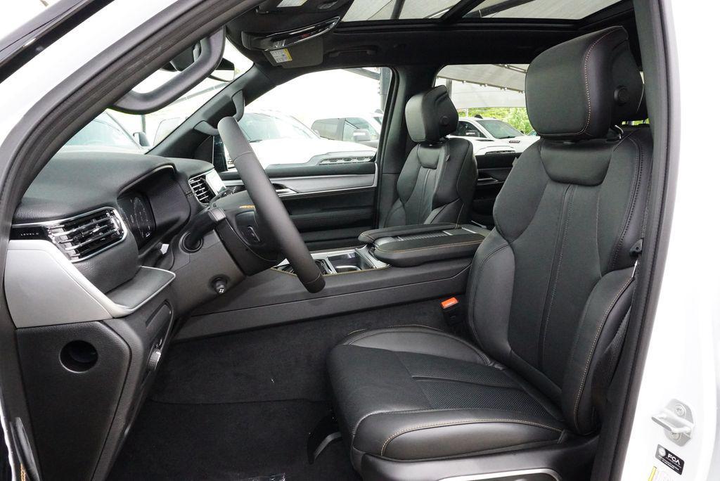 new 2026 Jeep Grand Wagoneer car, priced at $75,132