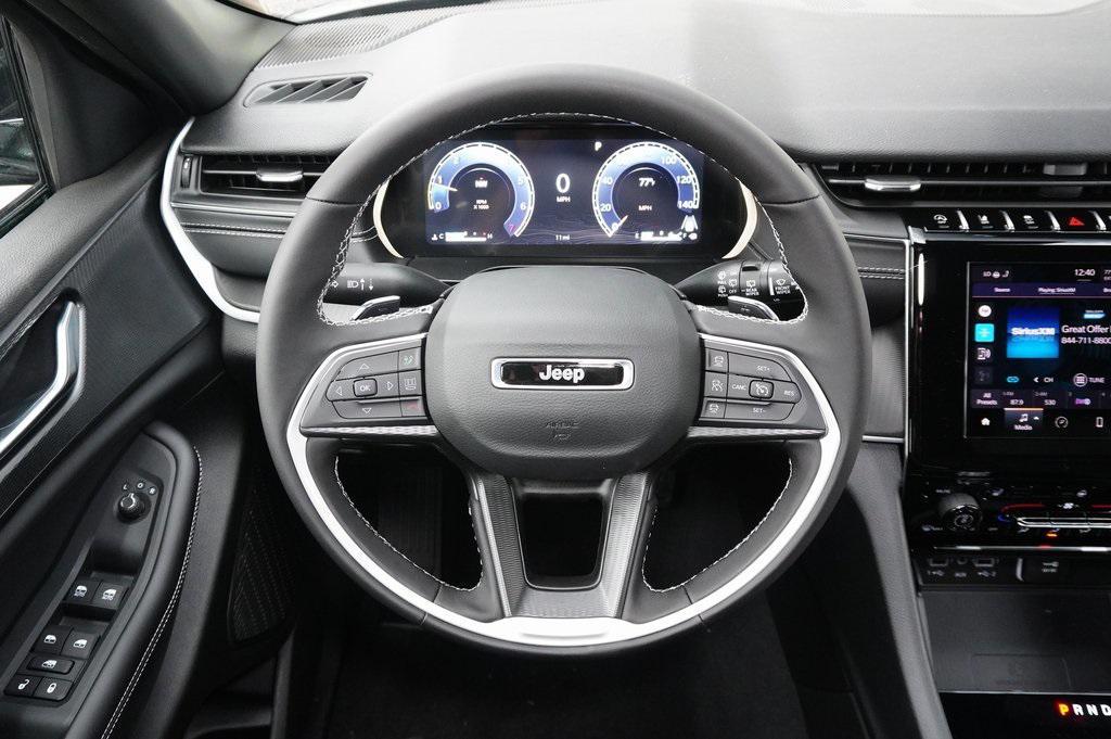 new 2025 Jeep Grand Cherokee car, priced at $42,484