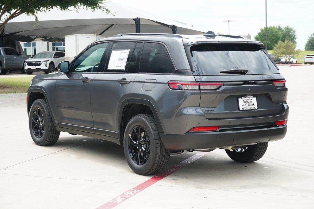 new 2025 Jeep Grand Cherokee car, priced at $42,059