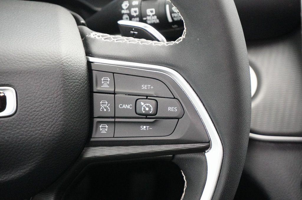 used 2024 Jeep Grand Cherokee car, priced at $28,999