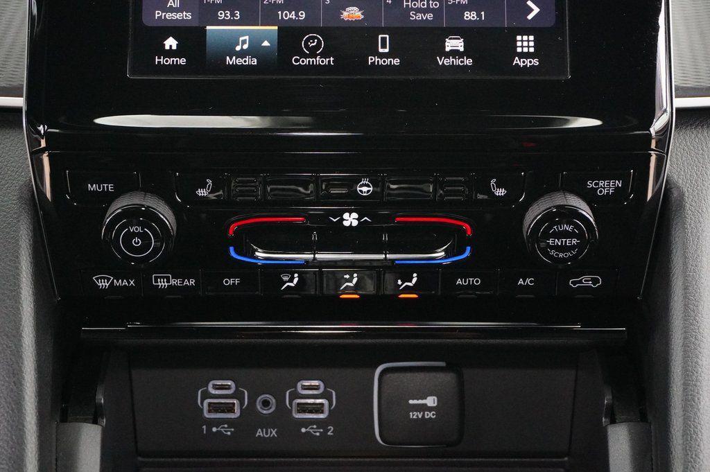 used 2024 Jeep Grand Cherokee car, priced at $28,999