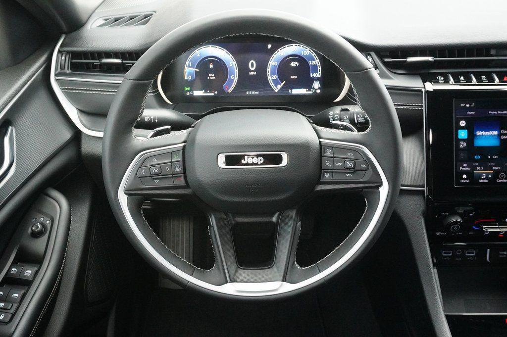 used 2024 Jeep Grand Cherokee car, priced at $28,999