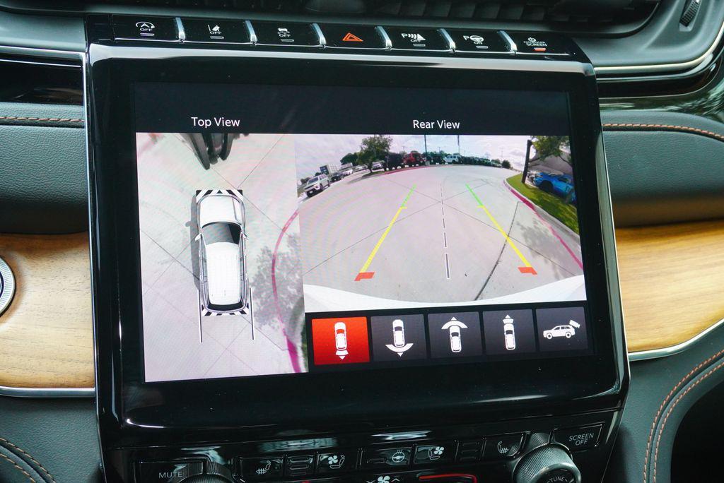 used 2025 Jeep Grand Cherokee car, priced at $52,999