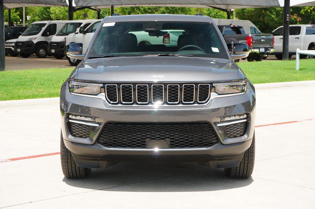new 2025 Jeep Grand Cherokee car, priced at $41,561
