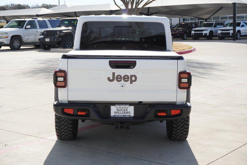 used 2025 Jeep Gladiator car, priced at $47,835