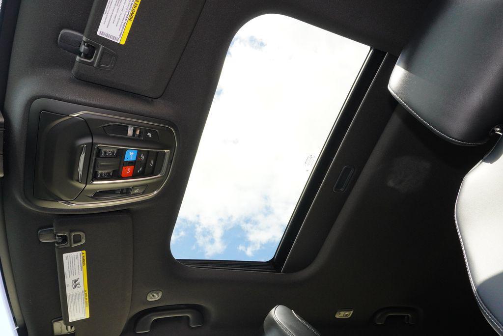used 2025 Jeep Grand Cherokee L car, priced at $36,999