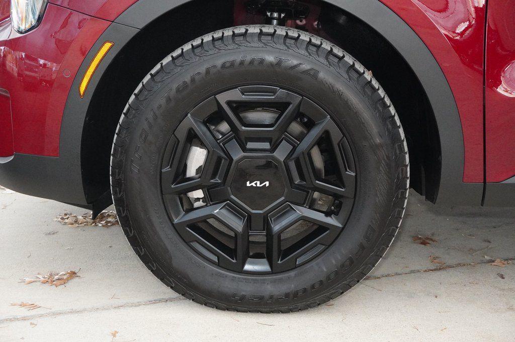 used 2024 Kia Sorento car, priced at $38,999