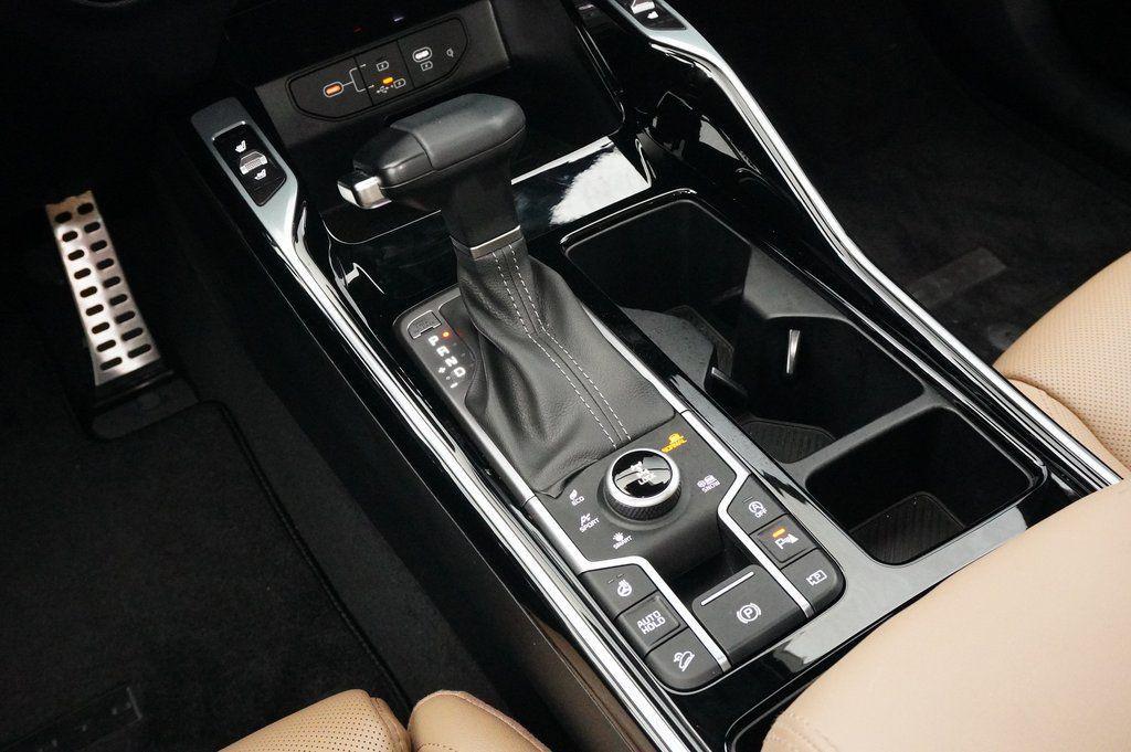 used 2024 Kia Sorento car, priced at $38,999