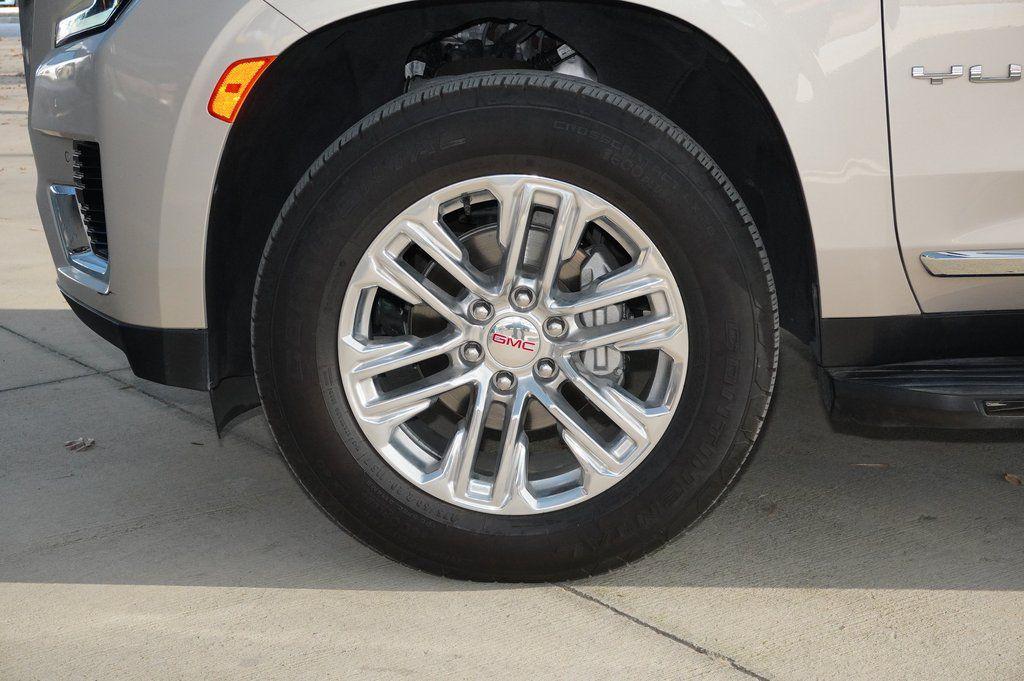 used 2022 GMC Yukon car, priced at $50,999