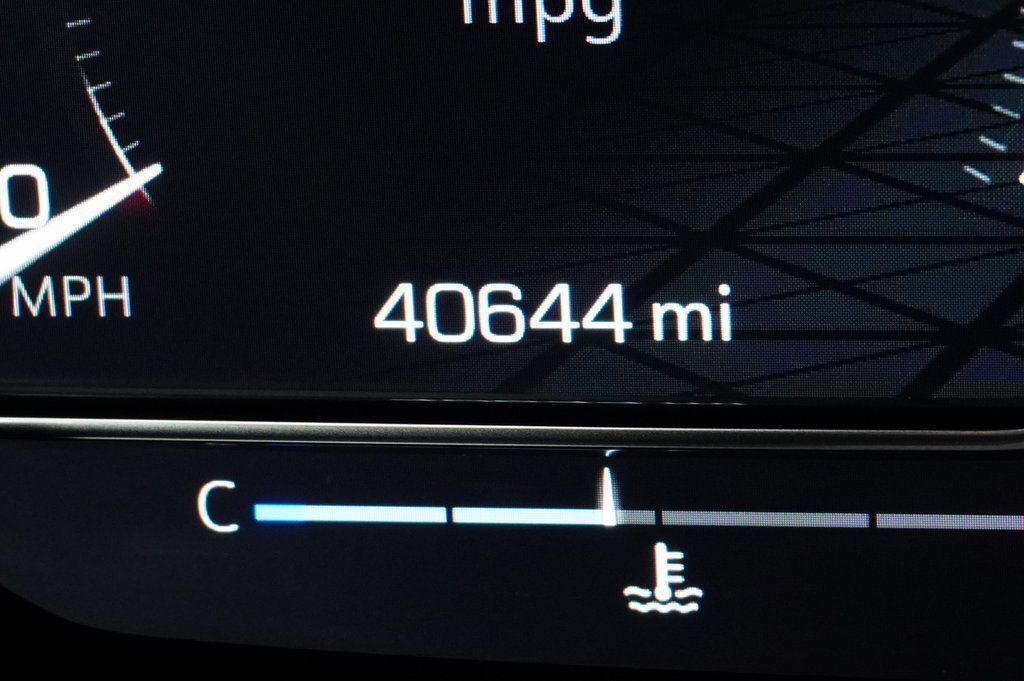 used 2022 GMC Yukon car, priced at $50,999