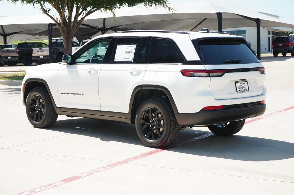 new 2025 Jeep Grand Cherokee car, priced at $40,066