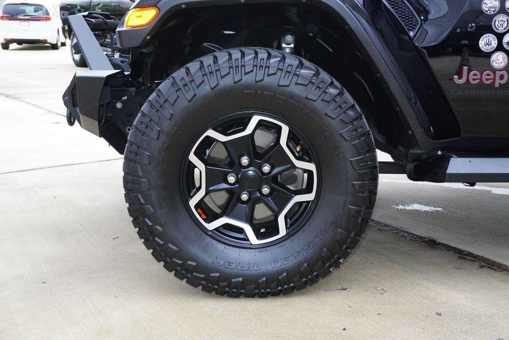 used 2021 Jeep Gladiator car, priced at $33,488