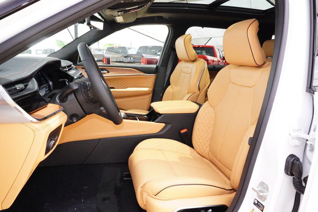 new 2026 Jeep Grand Cherokee L car, priced at $58,557