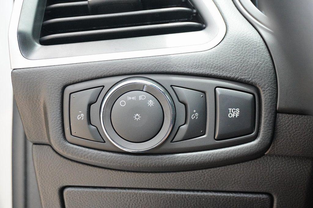 used 2024 Ford Edge car, priced at $25,599