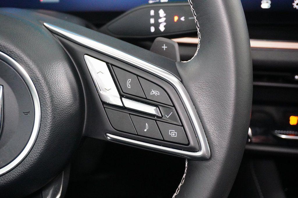 used 2025 Buick Envision car, priced at $28,999