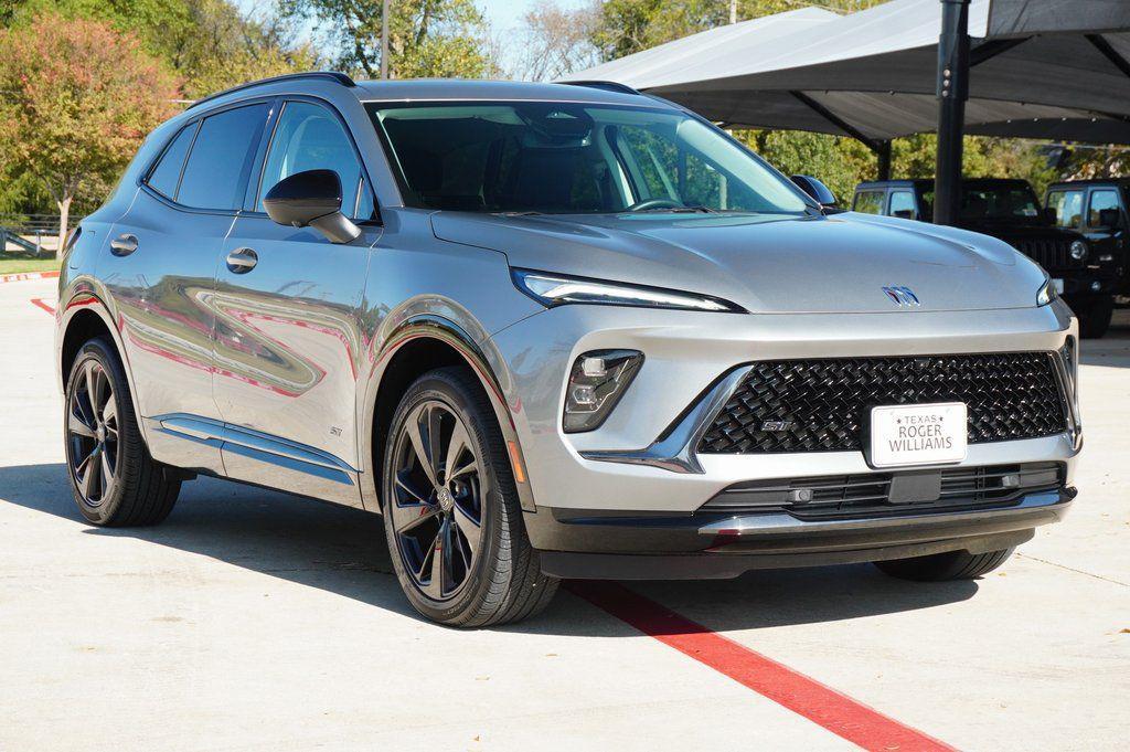 used 2025 Buick Envision car, priced at $28,999