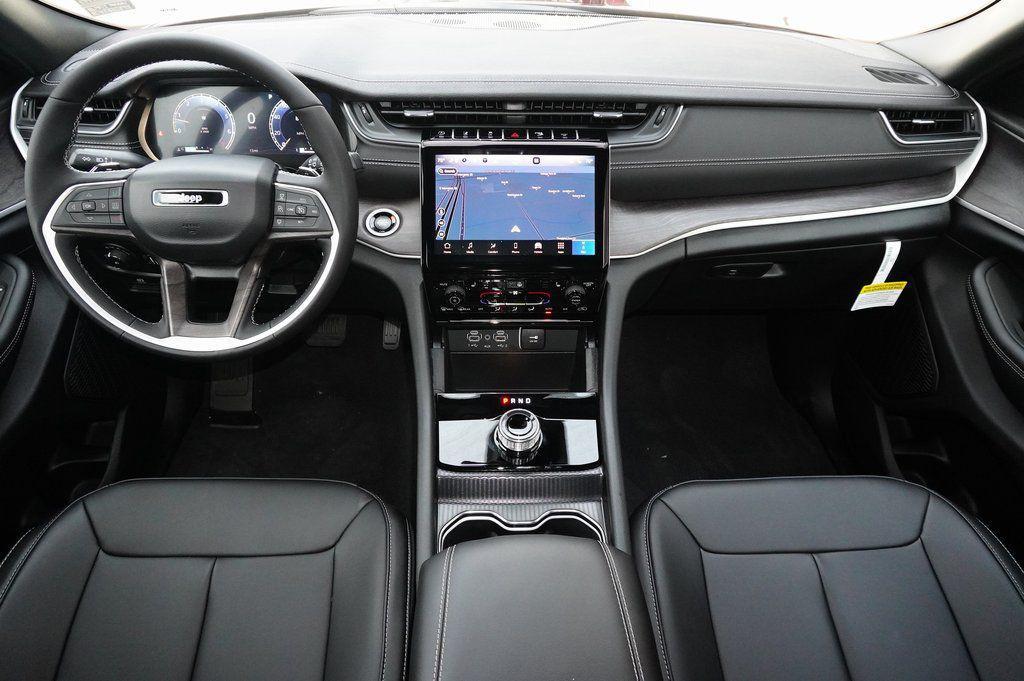 new 2025 Jeep Grand Cherokee L car, priced at $45,316