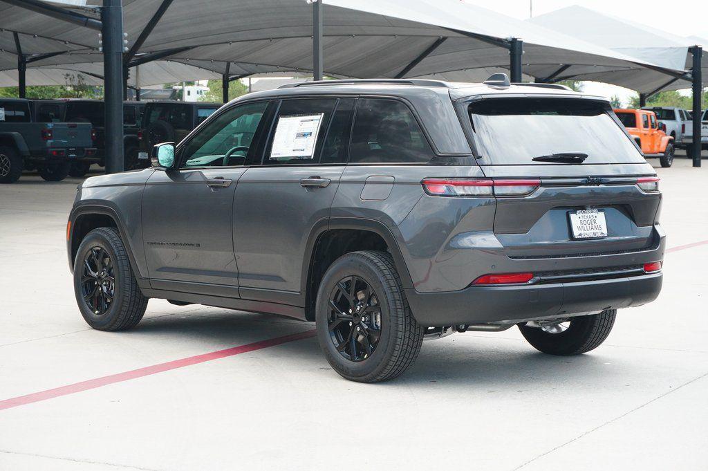 new 2025 Jeep Grand Cherokee car, priced at $38,525