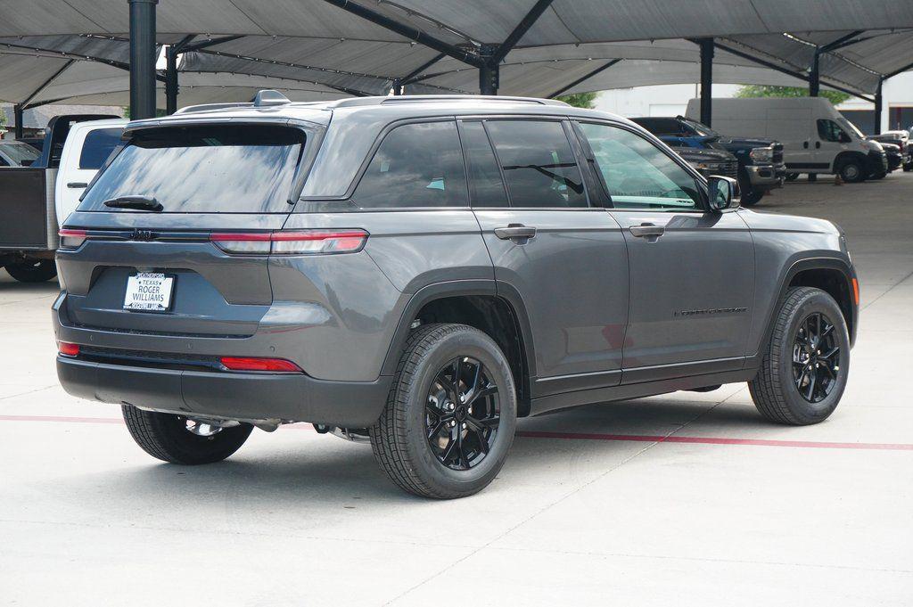 new 2025 Jeep Grand Cherokee car, priced at $38,525